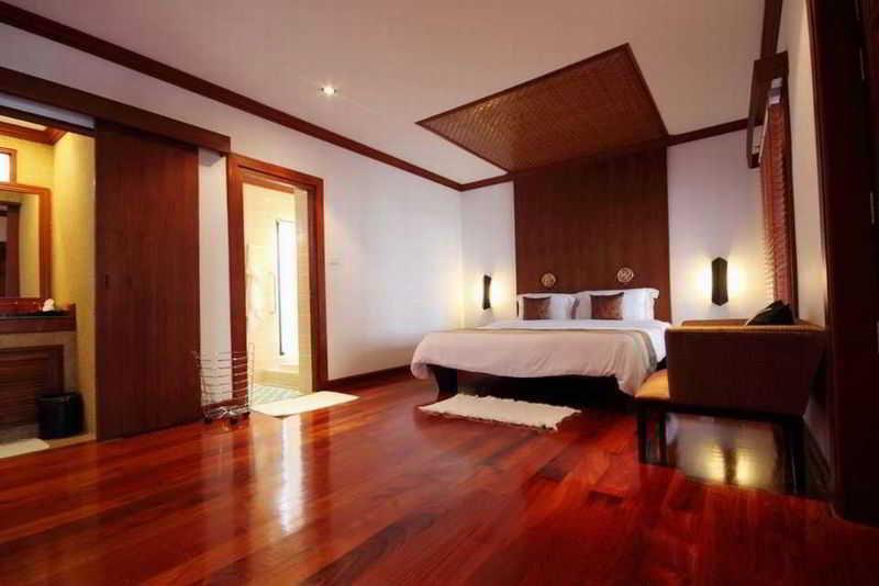Pao Jin Poon Front Villa *