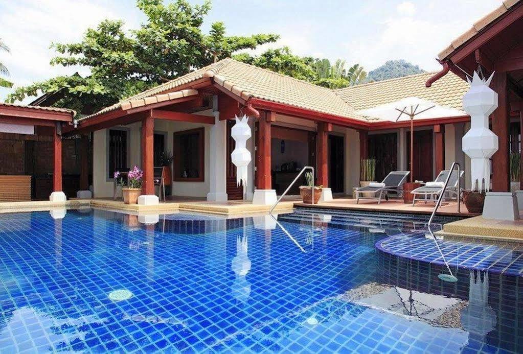 Pao Jin Poon Front Ko Samui