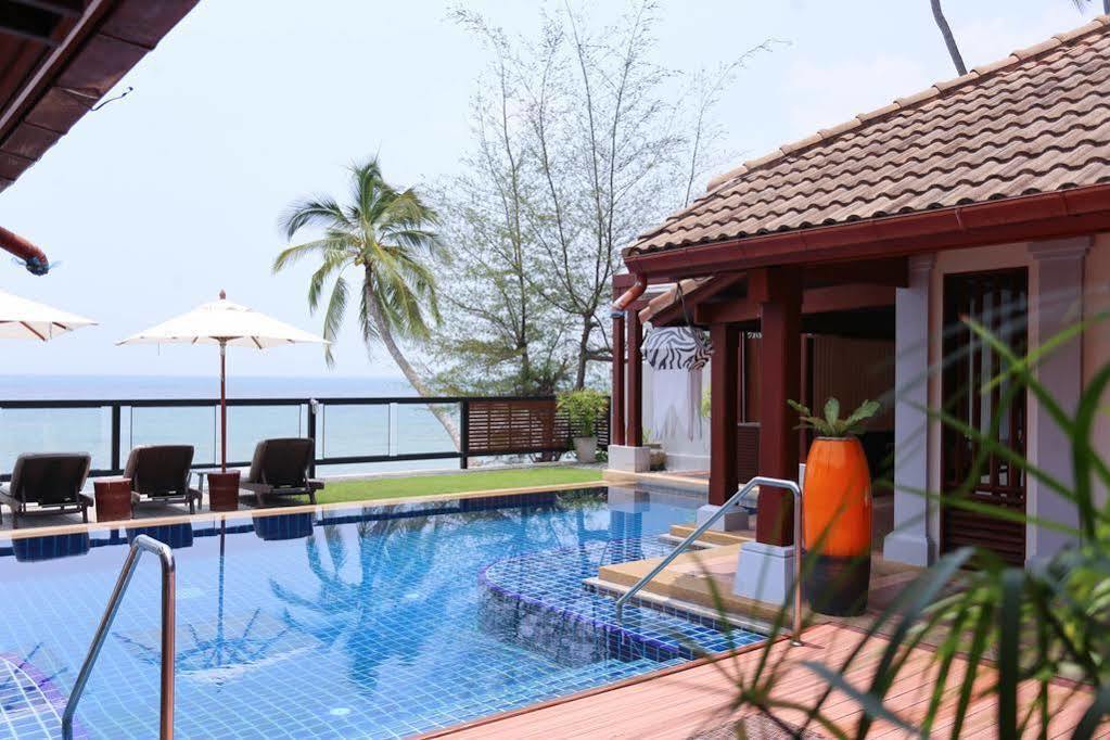 Villa Pao Jin Poon Front Ko Samui