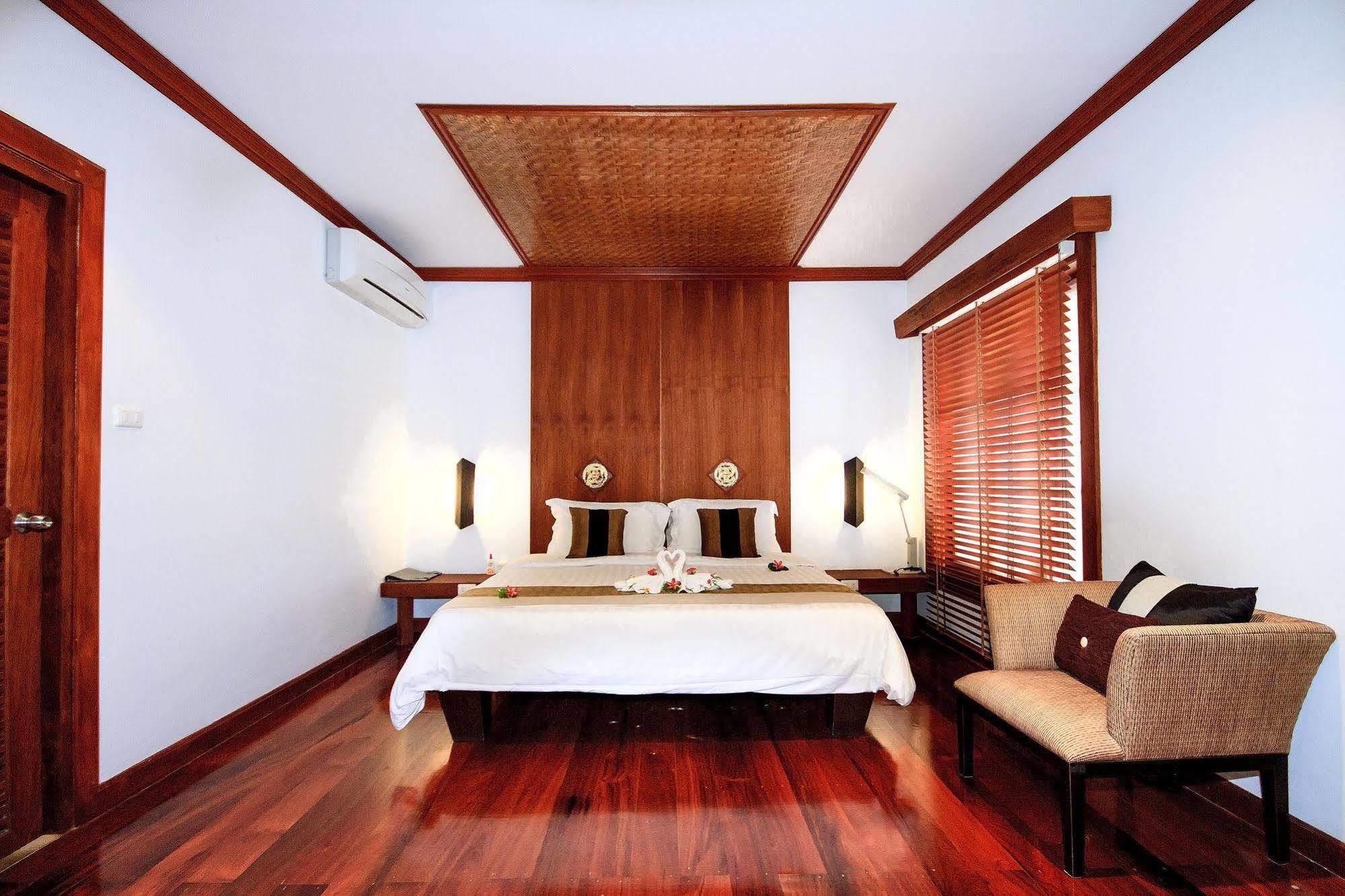 Villa Pao Jin Poon Front Koh Samui